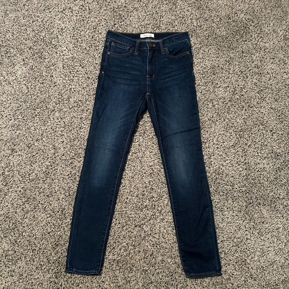 Madewell Women’s Dark Wash Skinny Jeans- 9’’ Mid-Rise Size 26!